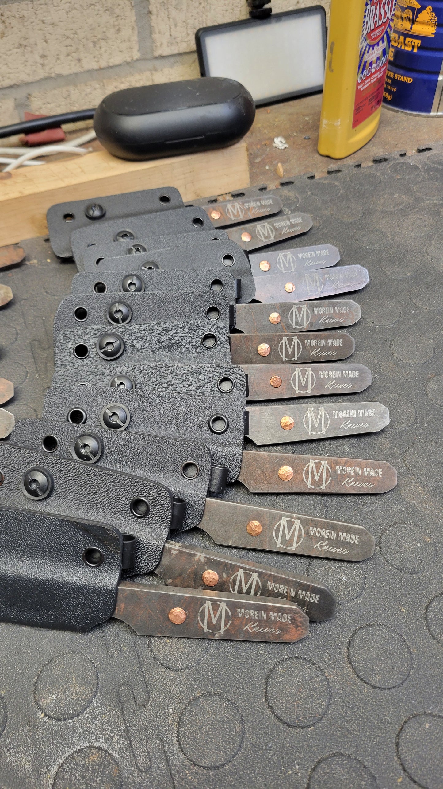 Slackjaw prybar knives