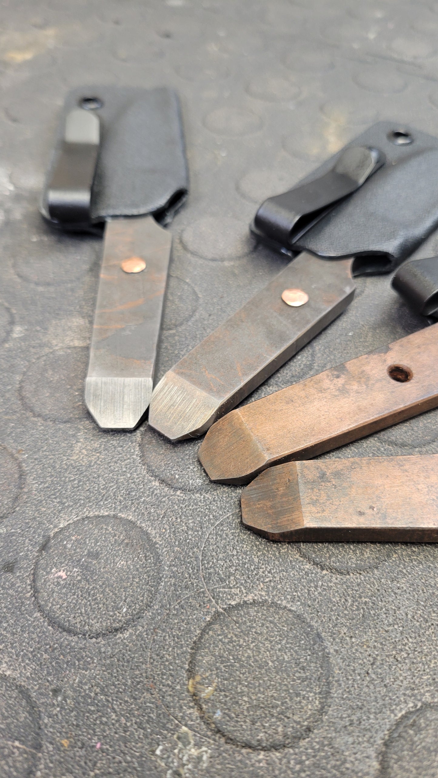 Slackjaw prybar knives